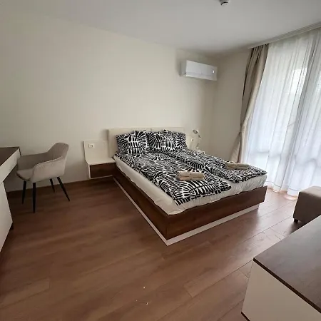 New Urban Airport Center Metro Access Appartement