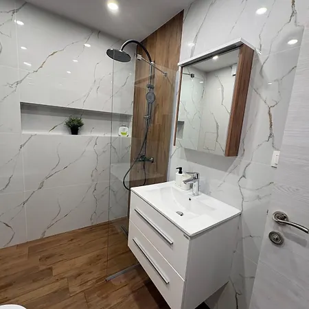 New Urban Airport Center Metro Access